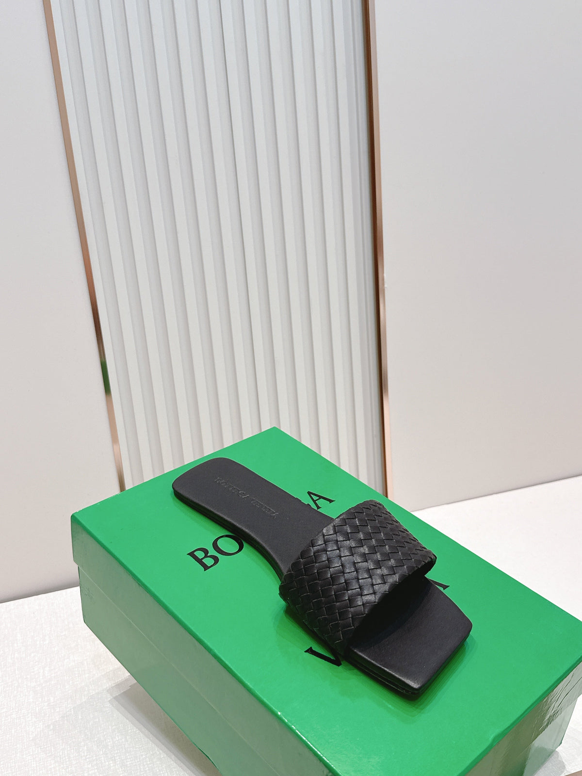 BV Parco Slide Black Intrecciato Woven Leather 798044
