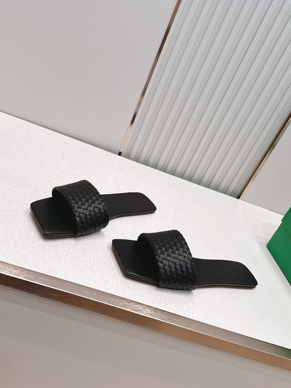 BV Parco Slide Black Intrecciato Woven Leather 798044