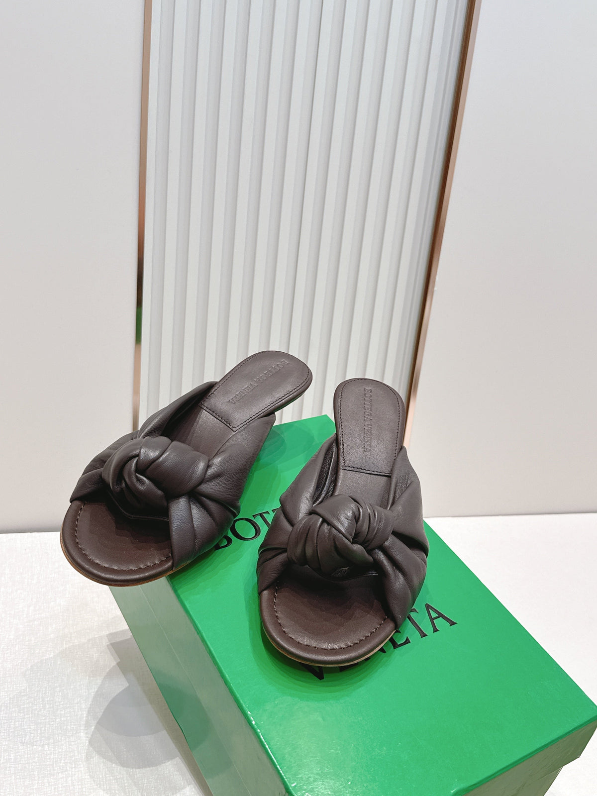 BV Maroon Knotted Slides 5.5cm Coffee Leather 798048