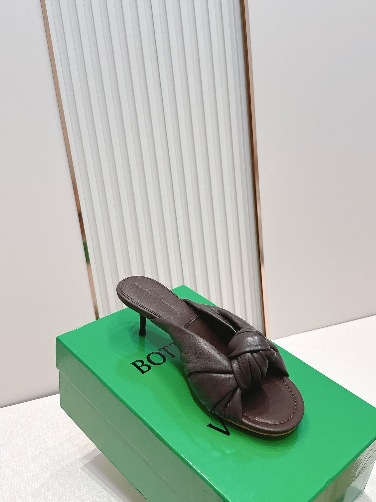 BV Maroon Knotted Slides 5.5cm Coffee Leather 798048