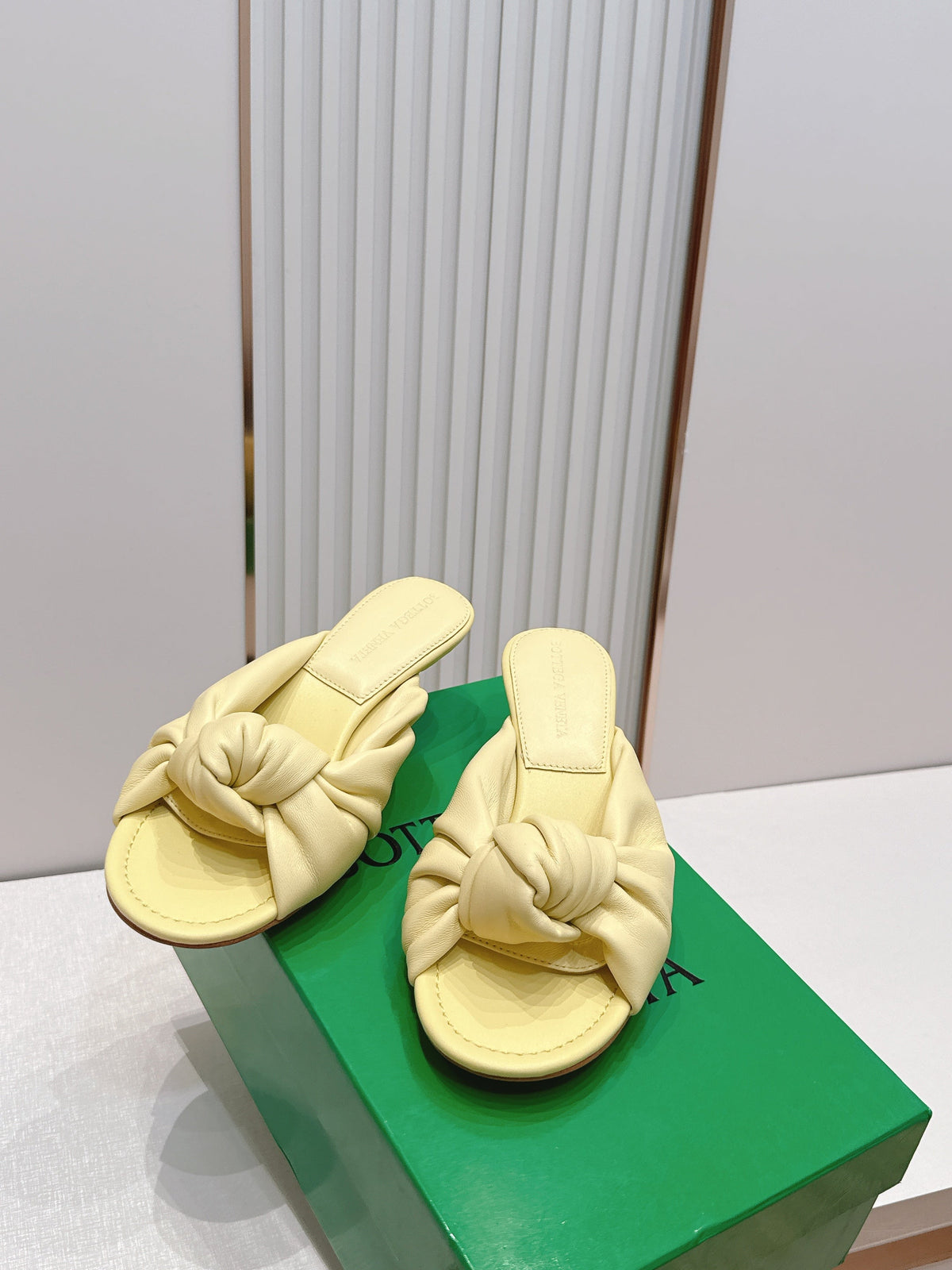 BV Maroon Knotted Slides 5.5cm Light Yellow Leather 798054