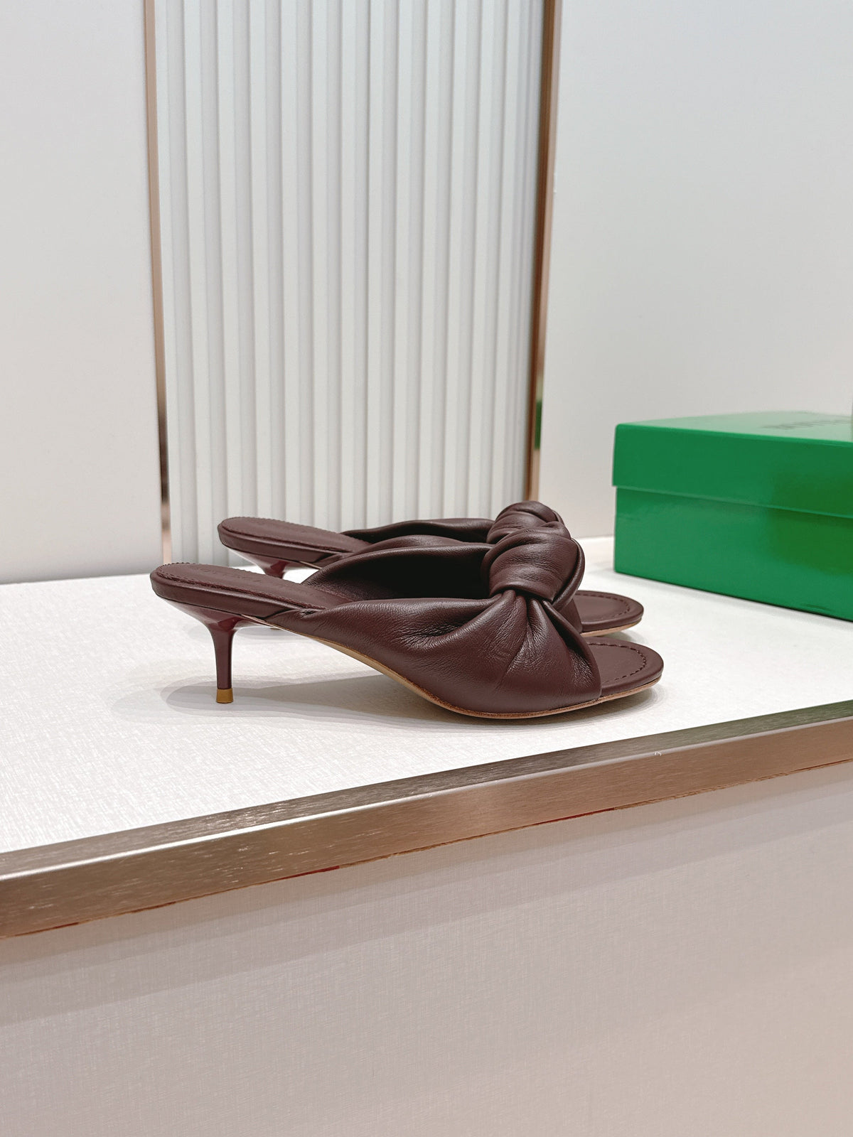 BV Maroon Knotted Slides 5.5cm Chocolate Leather 798055