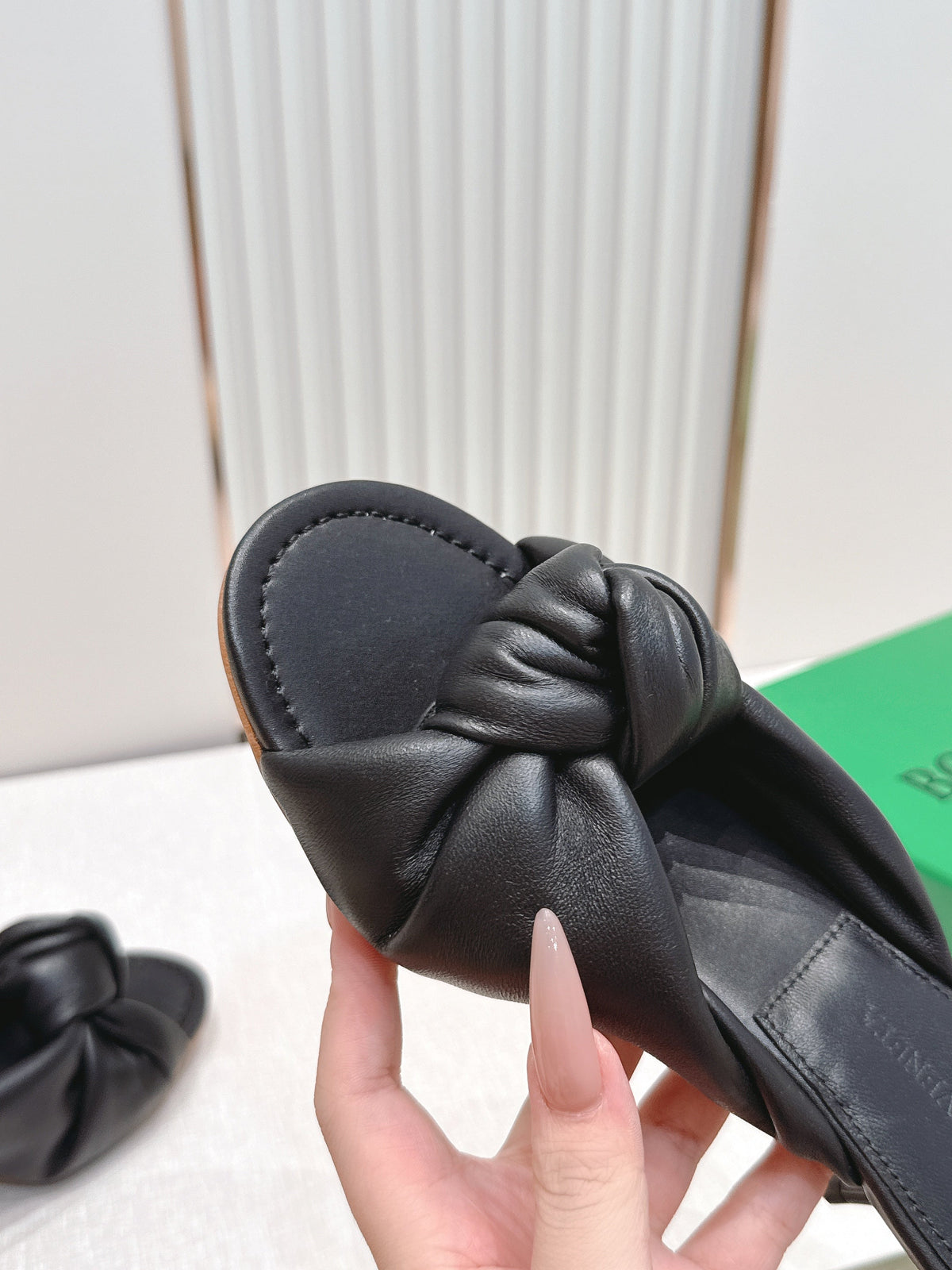 BV Maroon Knotted Slides 5.5cm Black Leather 798050