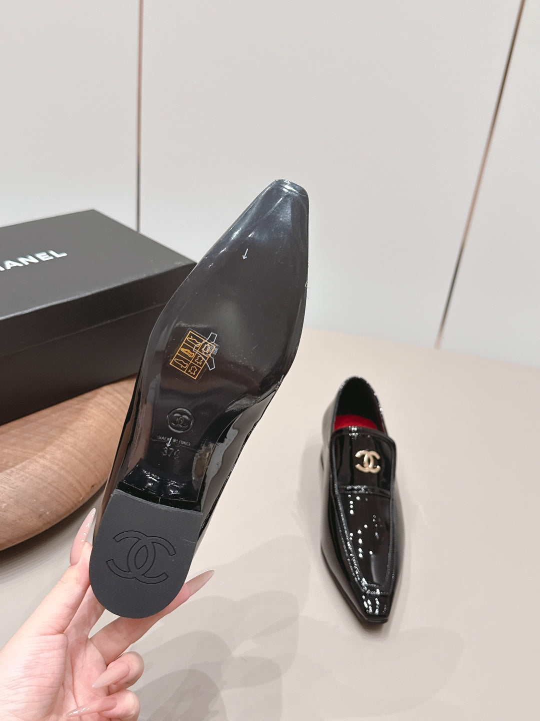 CC 26s Square-Toe Buckle Loafer 3cm Black Patent Leather 816295