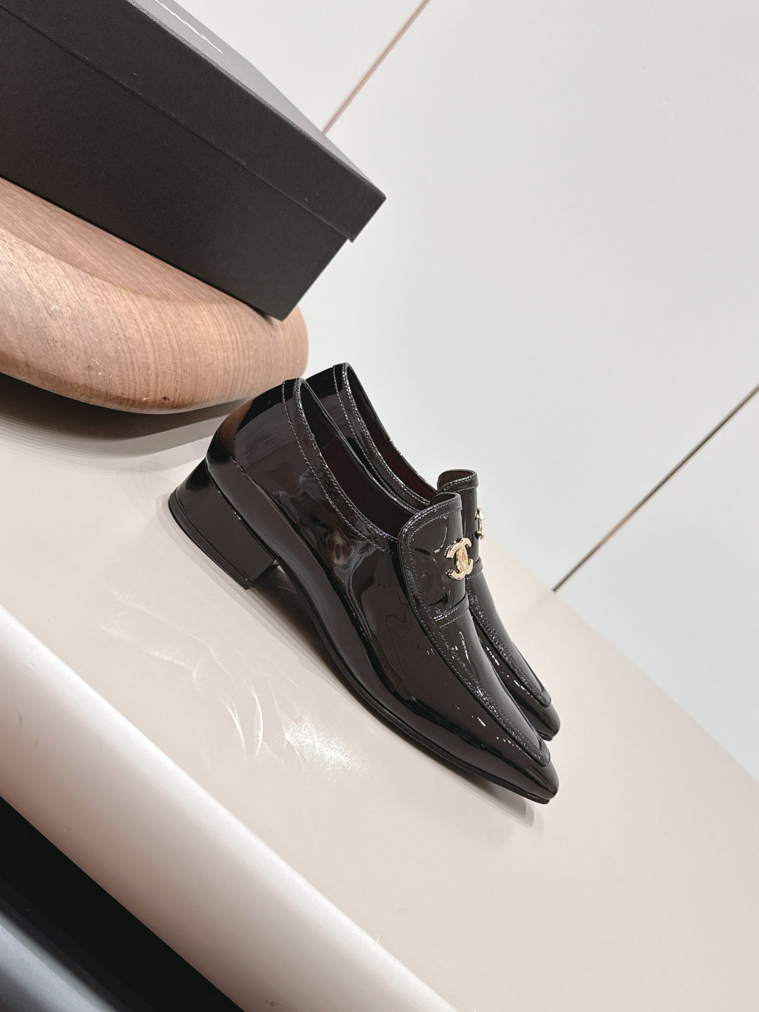 CC 26s Square-Toe Buckle Loafer 3cm Black Patent Leather 816295