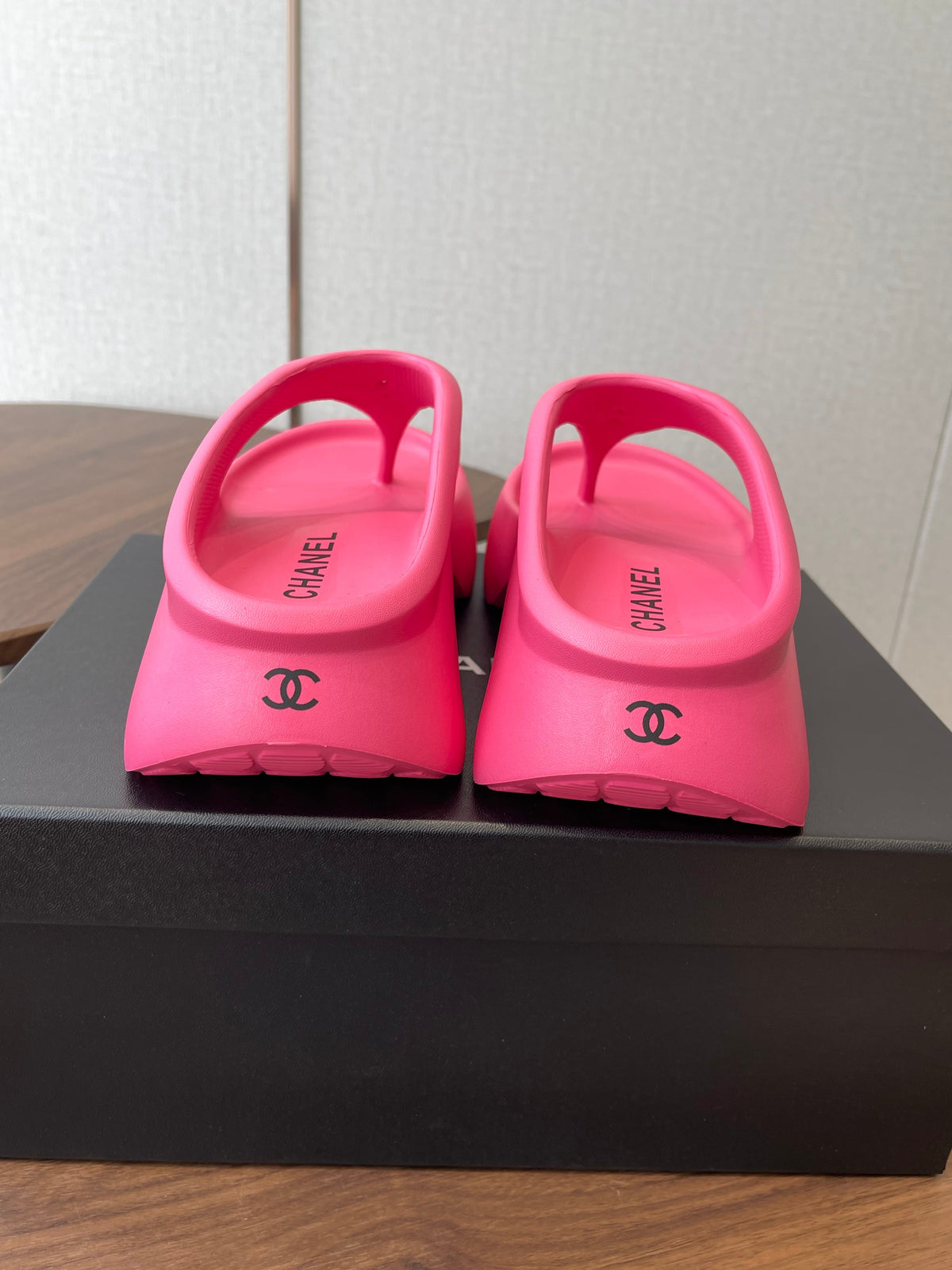 CC 26s Platform Flip-Flops Hot Pink Rubber 727521