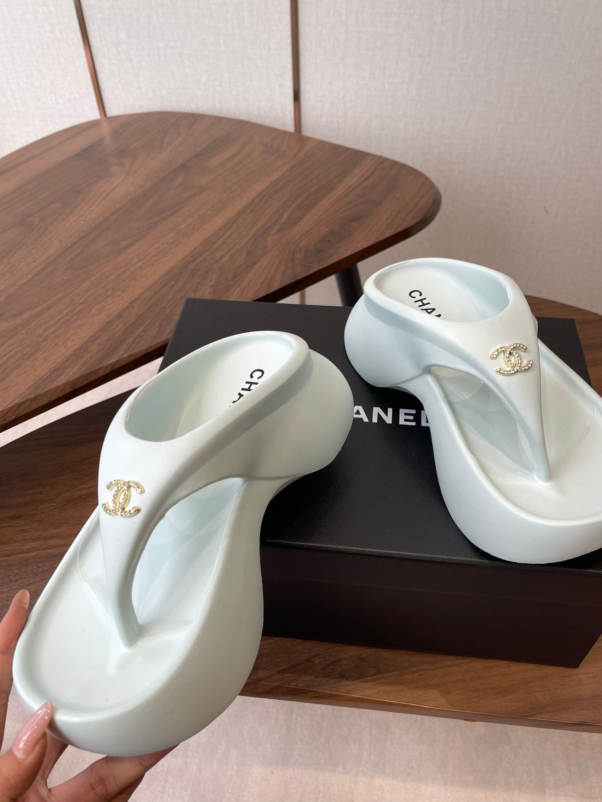 CC 26s Platform Flip-Flops Off White Rubber 727522