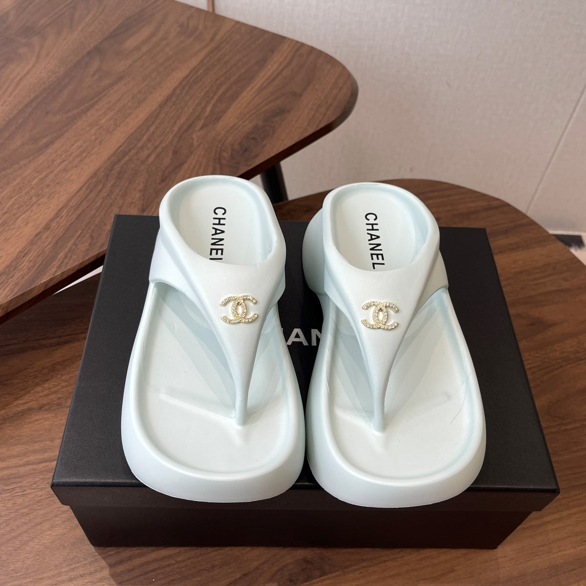 CC 26s Platform Flip-Flops Off White Rubber 727522