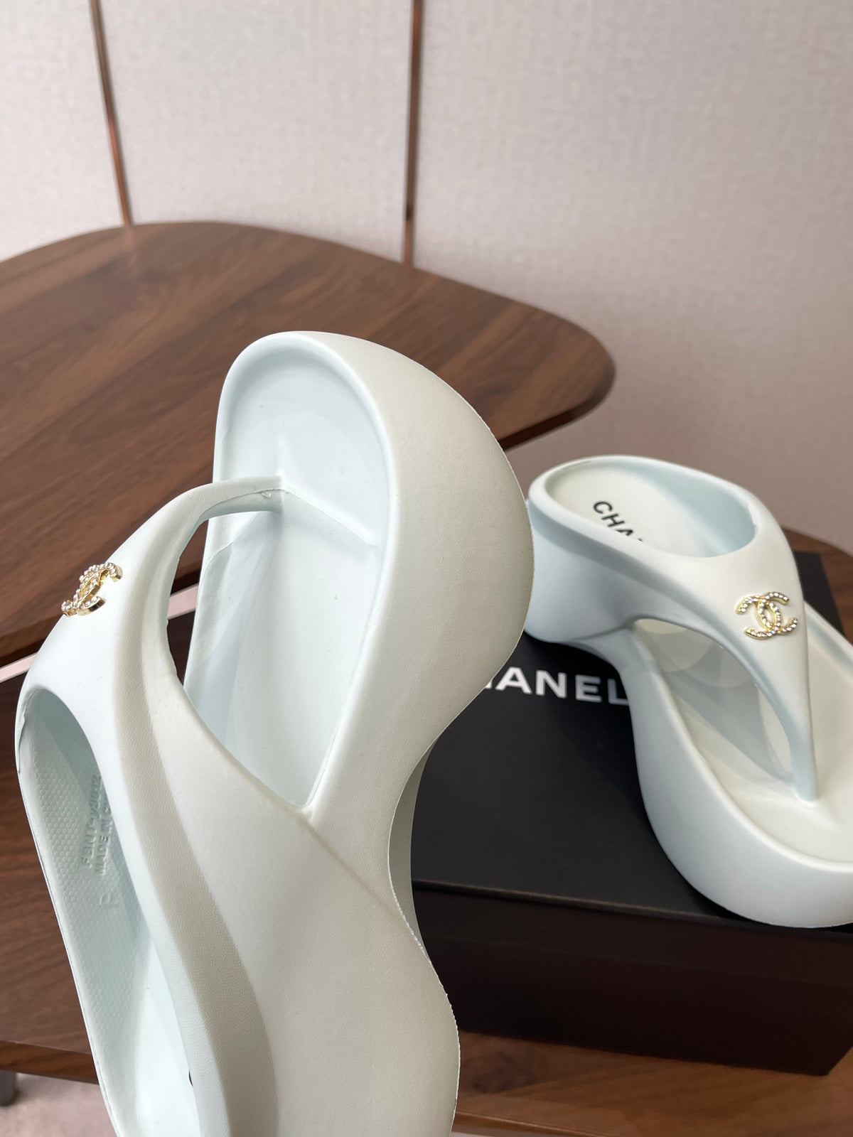 CC 26s Platform Flip-Flops Off White Rubber 727522