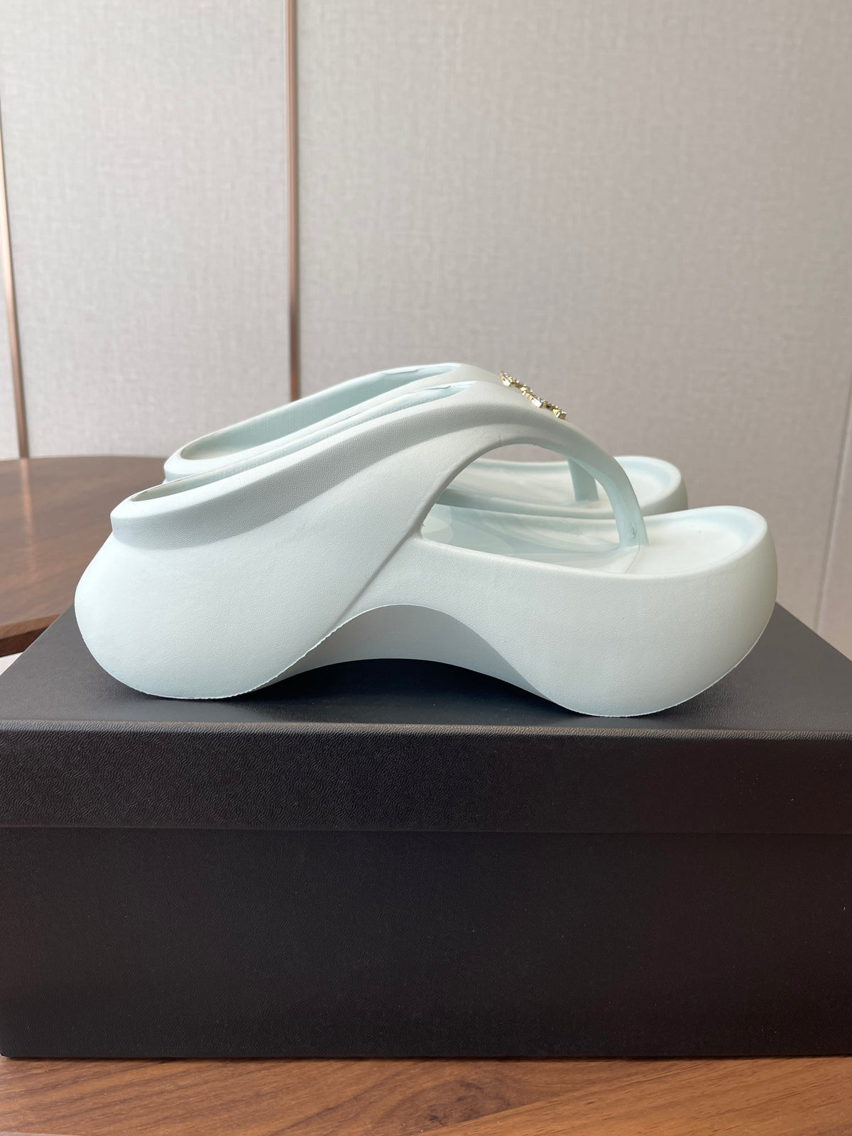 CC 26s Platform Flip-Flops Off White Rubber 727522