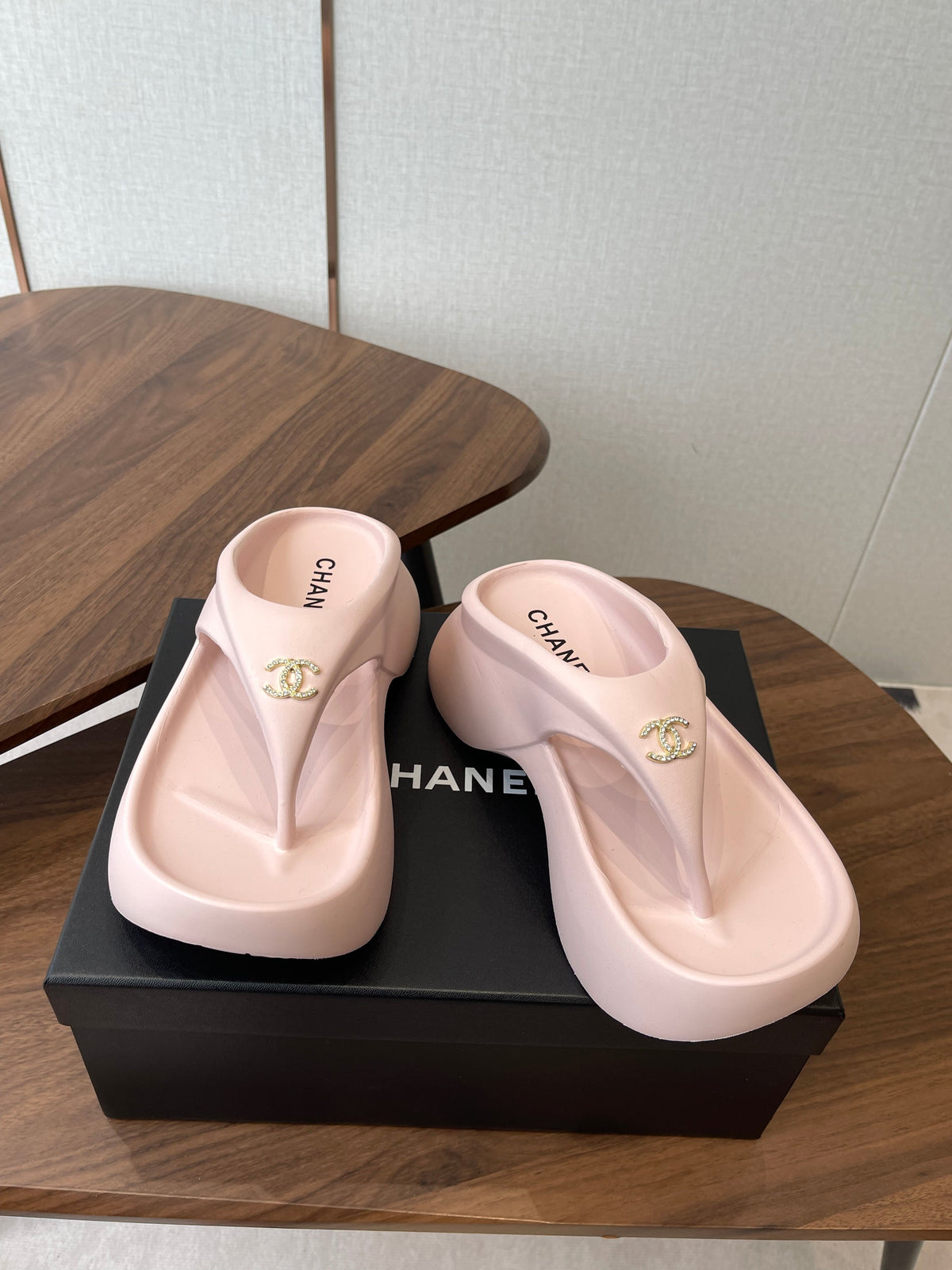 CC 26s Platform Flip-Flops Light Pink Rubber 727523