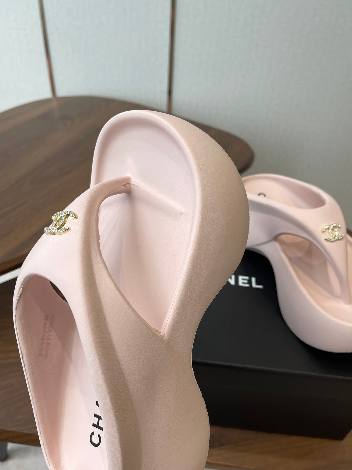 CC 26s Platform Flip-Flops Light Pink Rubber 727523