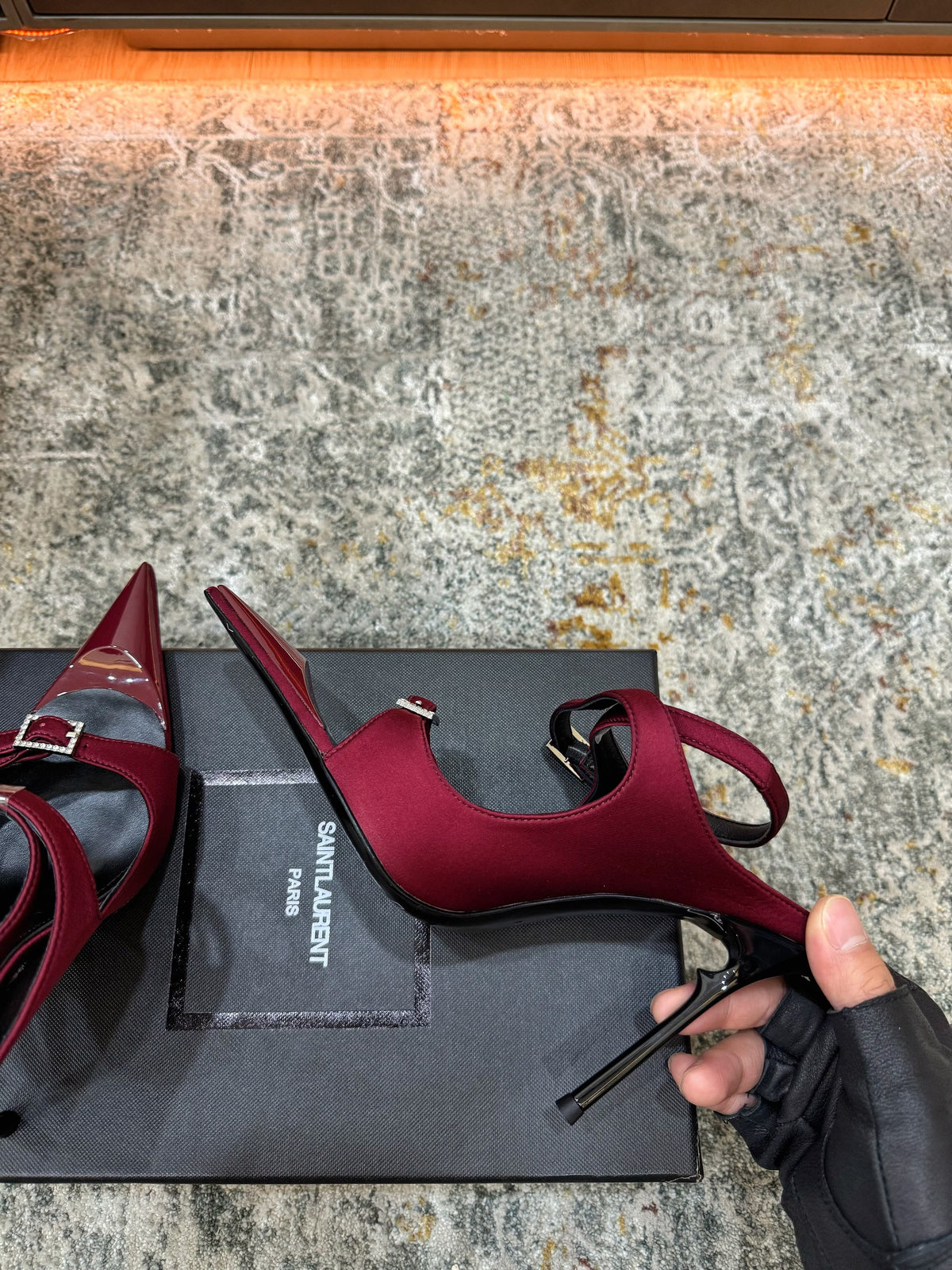 YSL 26FW Sandal 10.5cm Burgundy Silk 803982