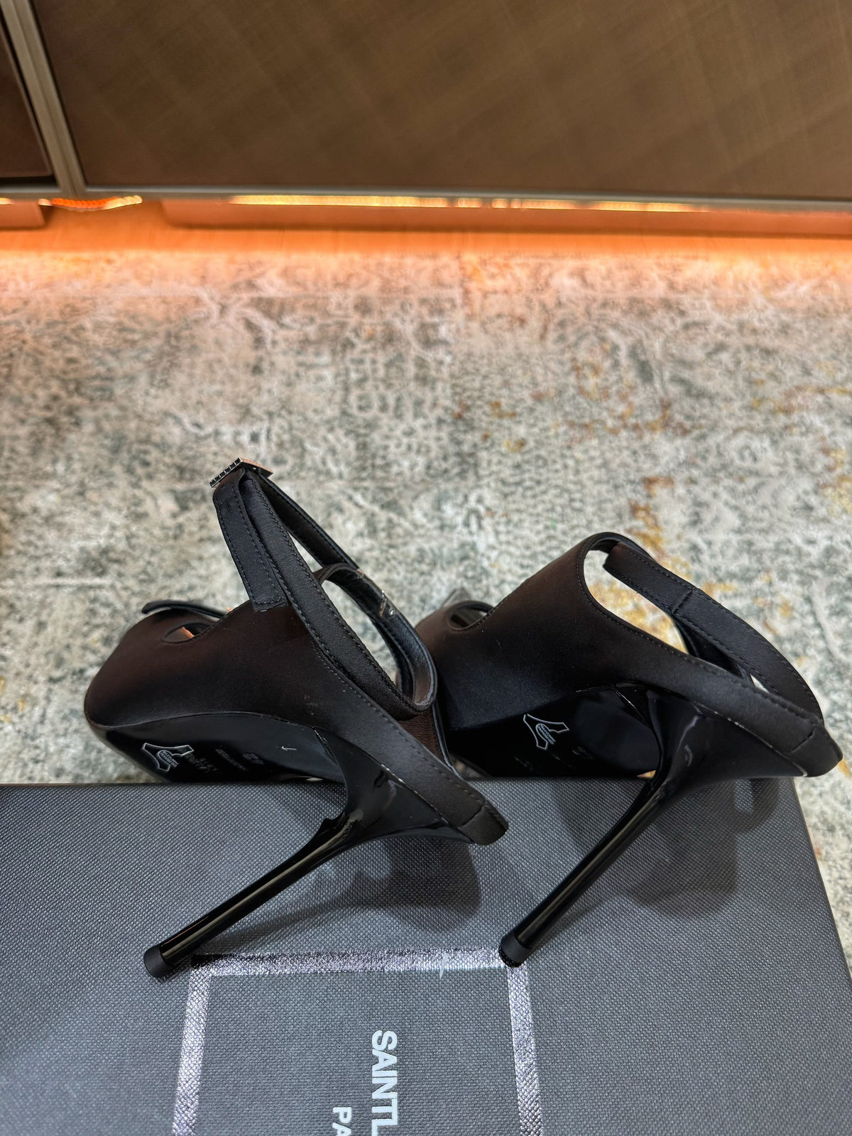 YSL 26FW Sandal 10.5cm Black Silk 803984