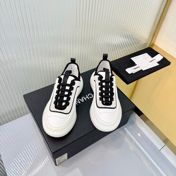 CC 26s Casual Sneakers Black White Suede 928049