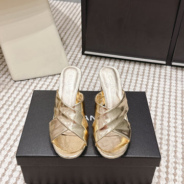 CC High-Heeled Cross-Strap Sandals 7.5cm Gold Glossy Leather 721587