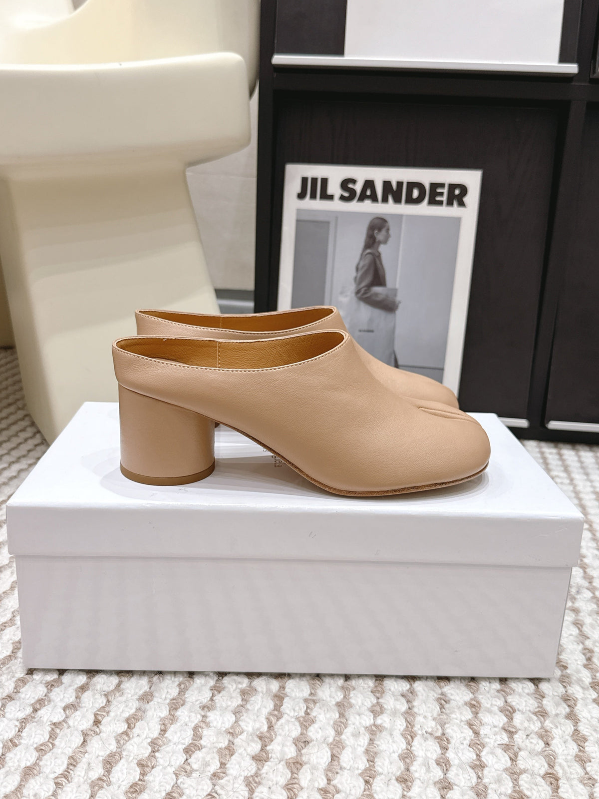 Maison Margie Tabi Décolleté Mule 6cm Beige Cowhide 722684