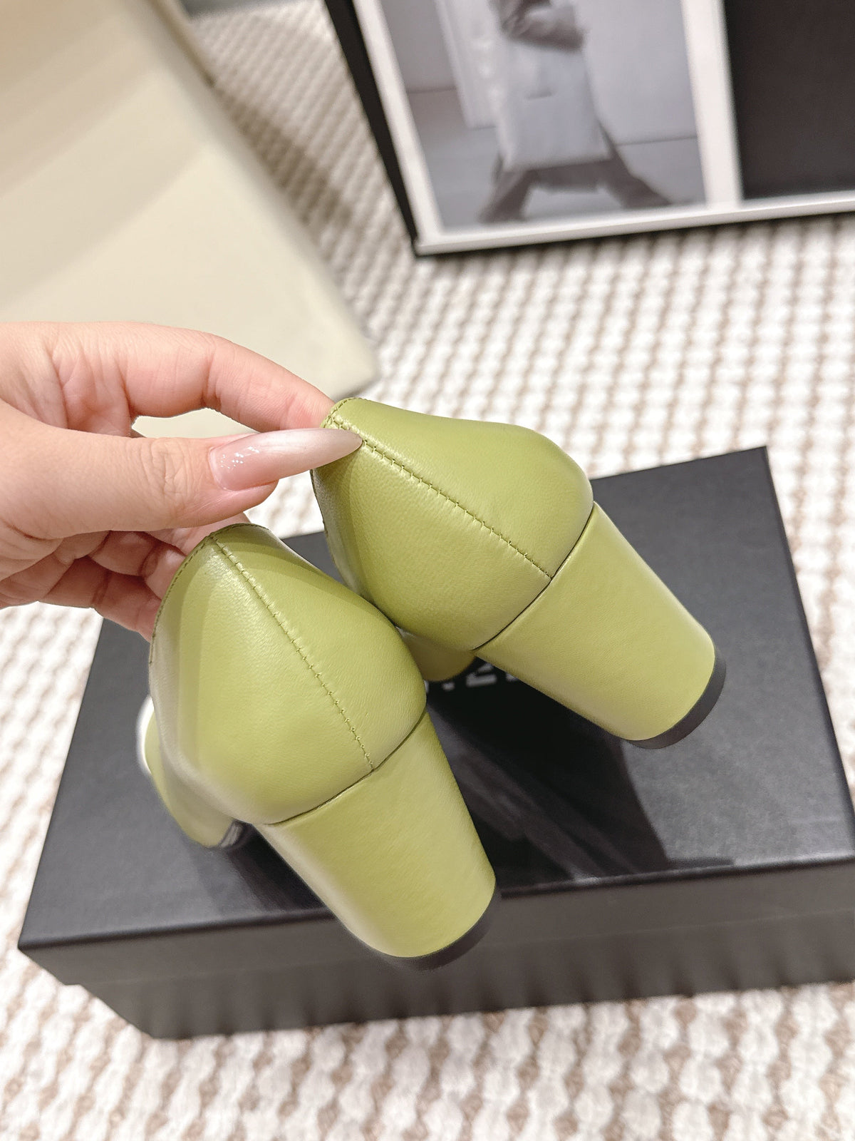 CC 2026 Pump 6cm Green White Lambskin 721421