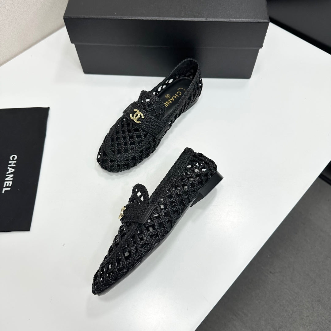 CC Pre 2026 Moccasin Black Woven Sheepskin 817675