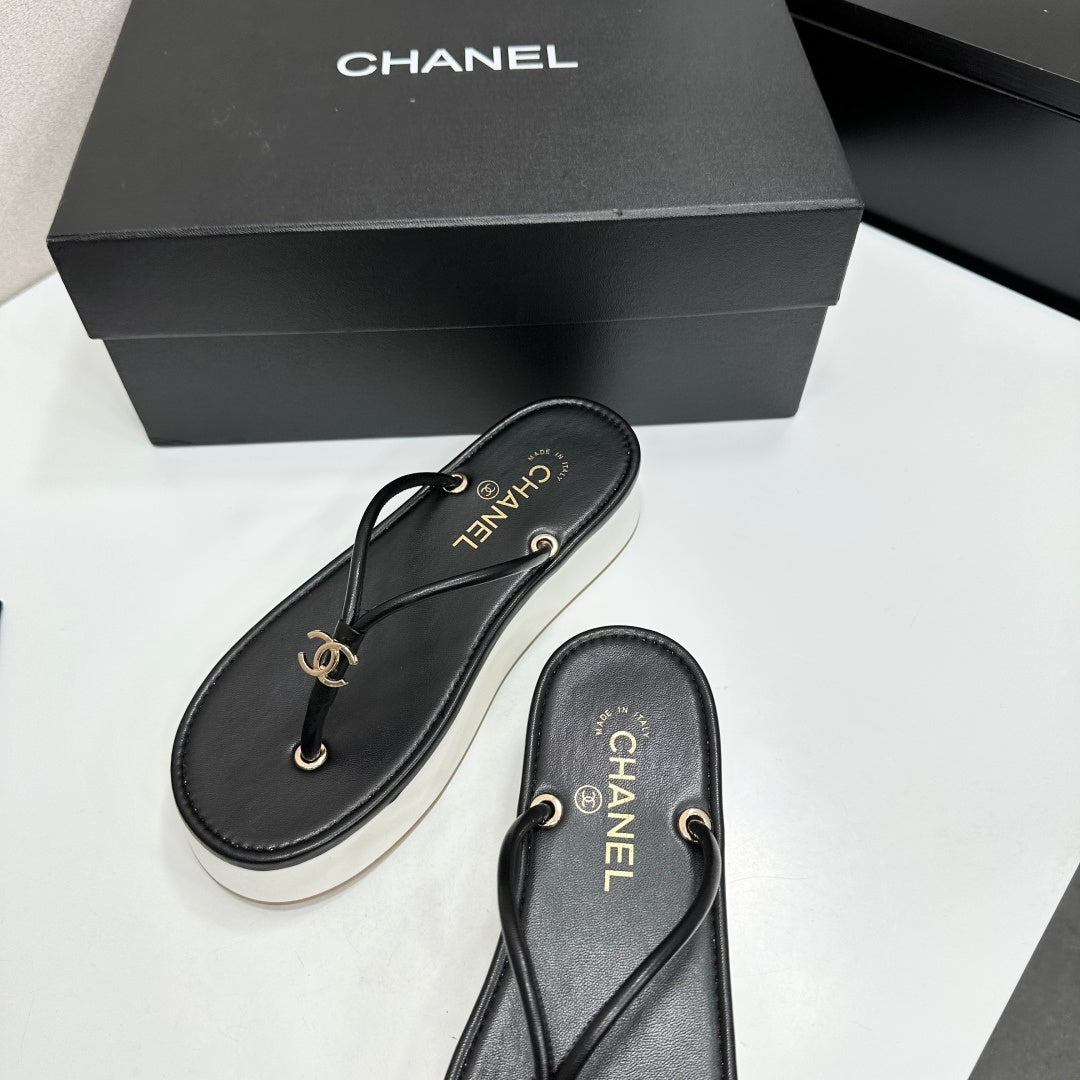CC 26s Platform Thong Sandals Black Lambskin 817607