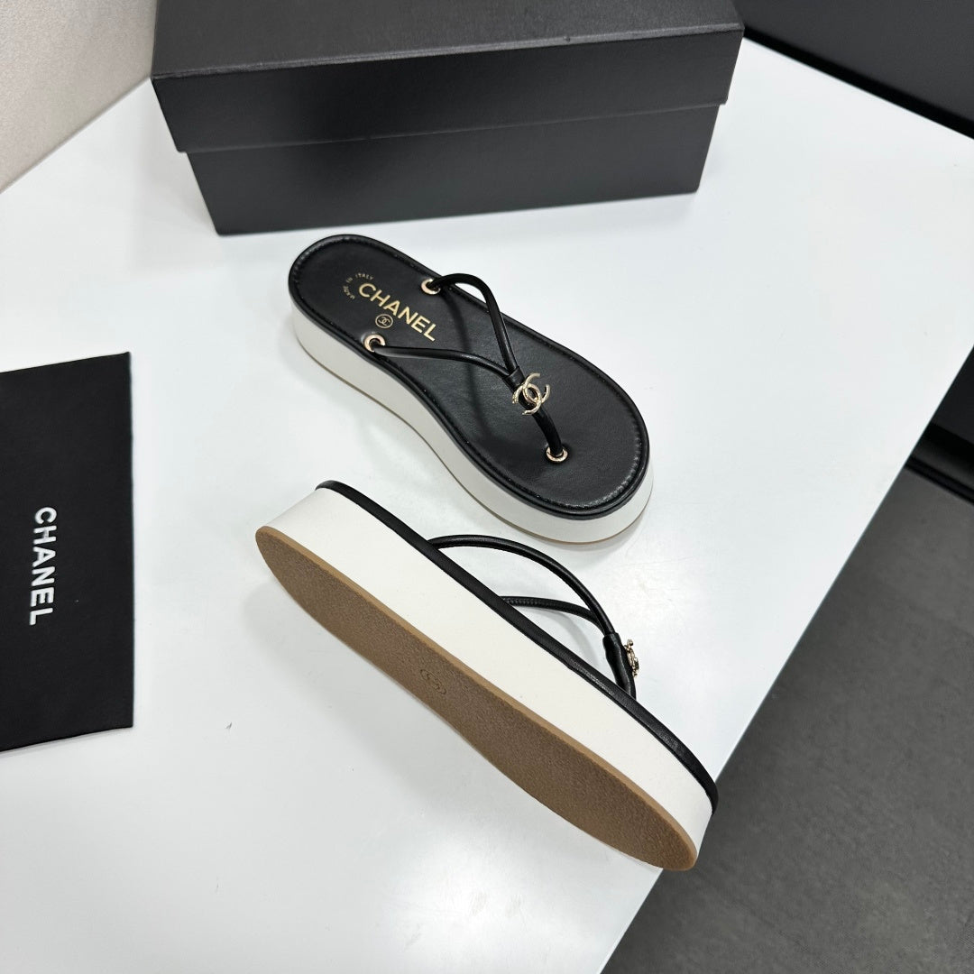 CC 26s Platform Thong Sandals Black Lambskin 817607