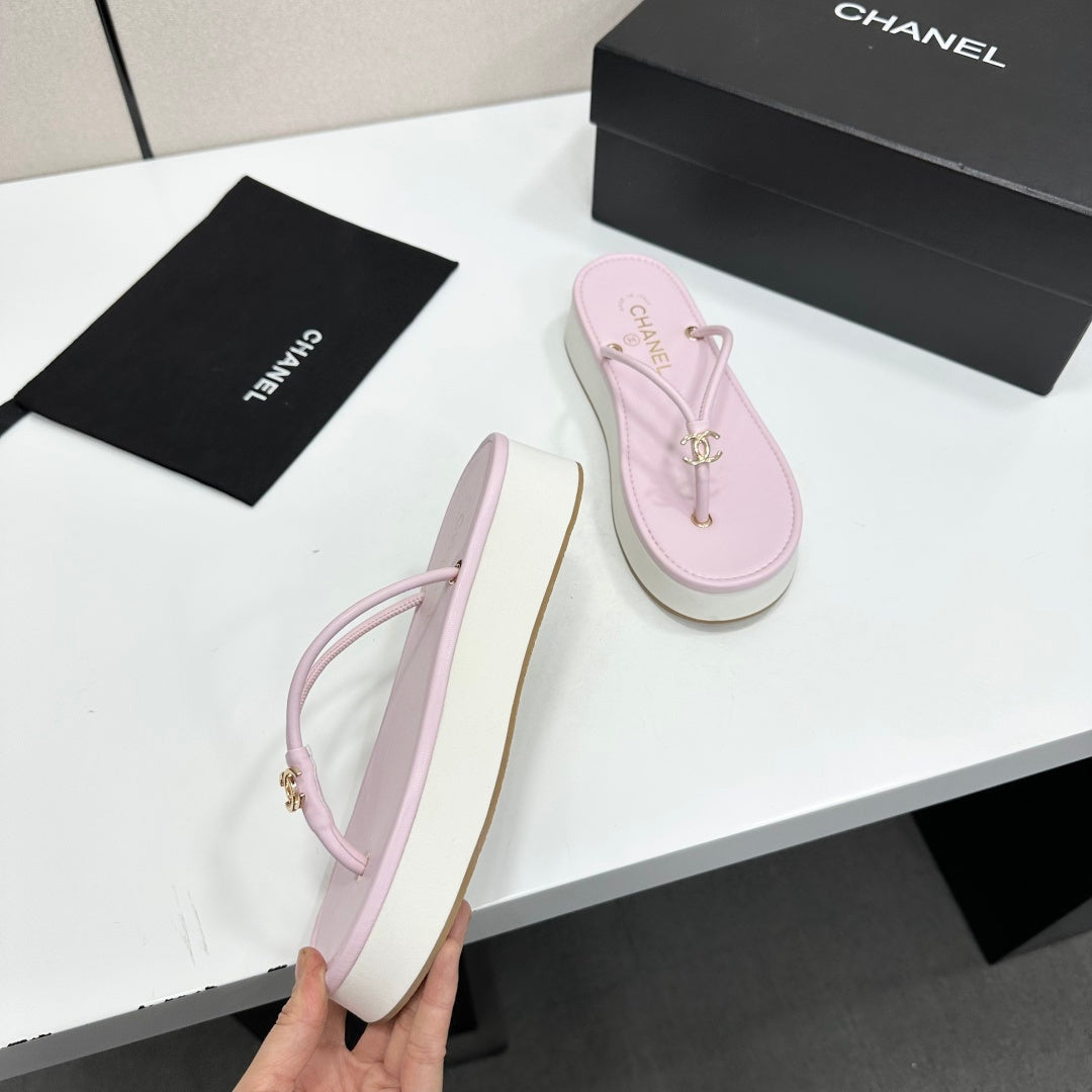 CC 26s Platform Thong Sandals Light Pink Lambskin 817605