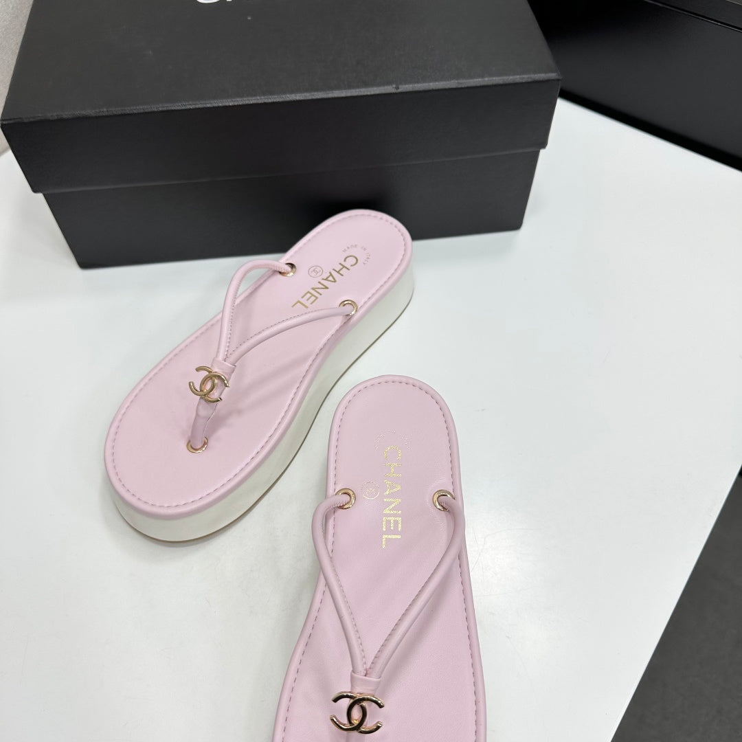CC 26s Platform Thong Sandals Light Pink Lambskin 817605