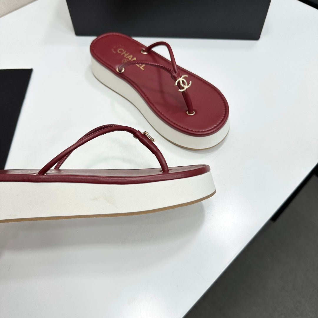 CC 26s Platform Thong Sandals Burgundy Lambskin 817604
