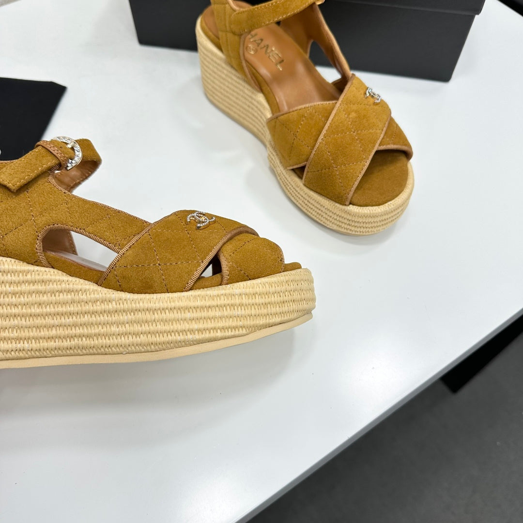 CC 26s Wedge Sandals Beige Suede 925930