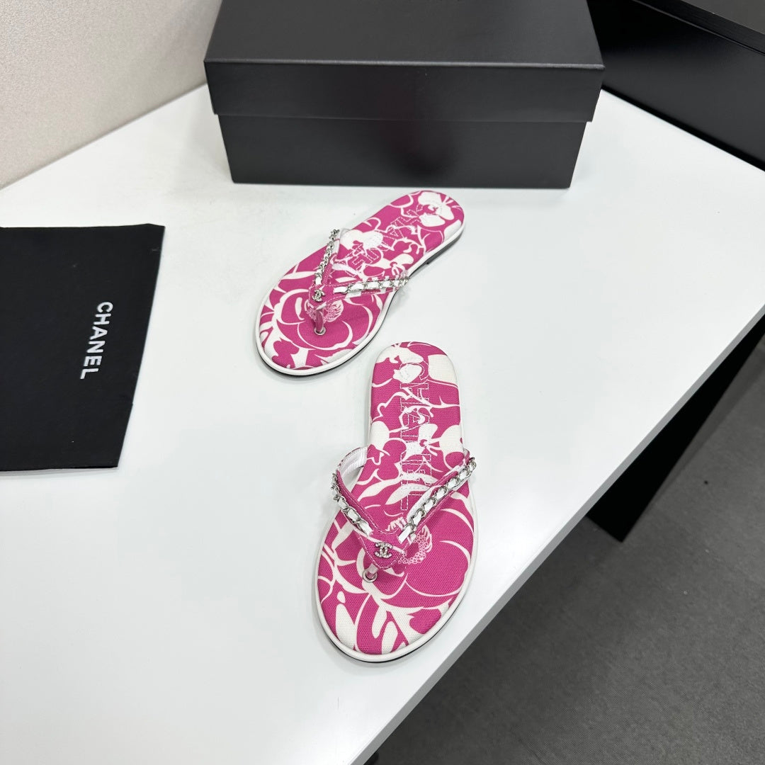CC 26s Thong Sandals Pink Floral Printed Satin 925642