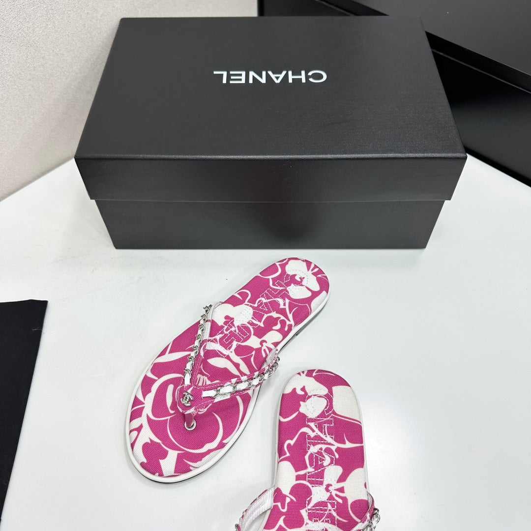 CC 26s Thong Sandals Pink Floral Printed Satin 925642