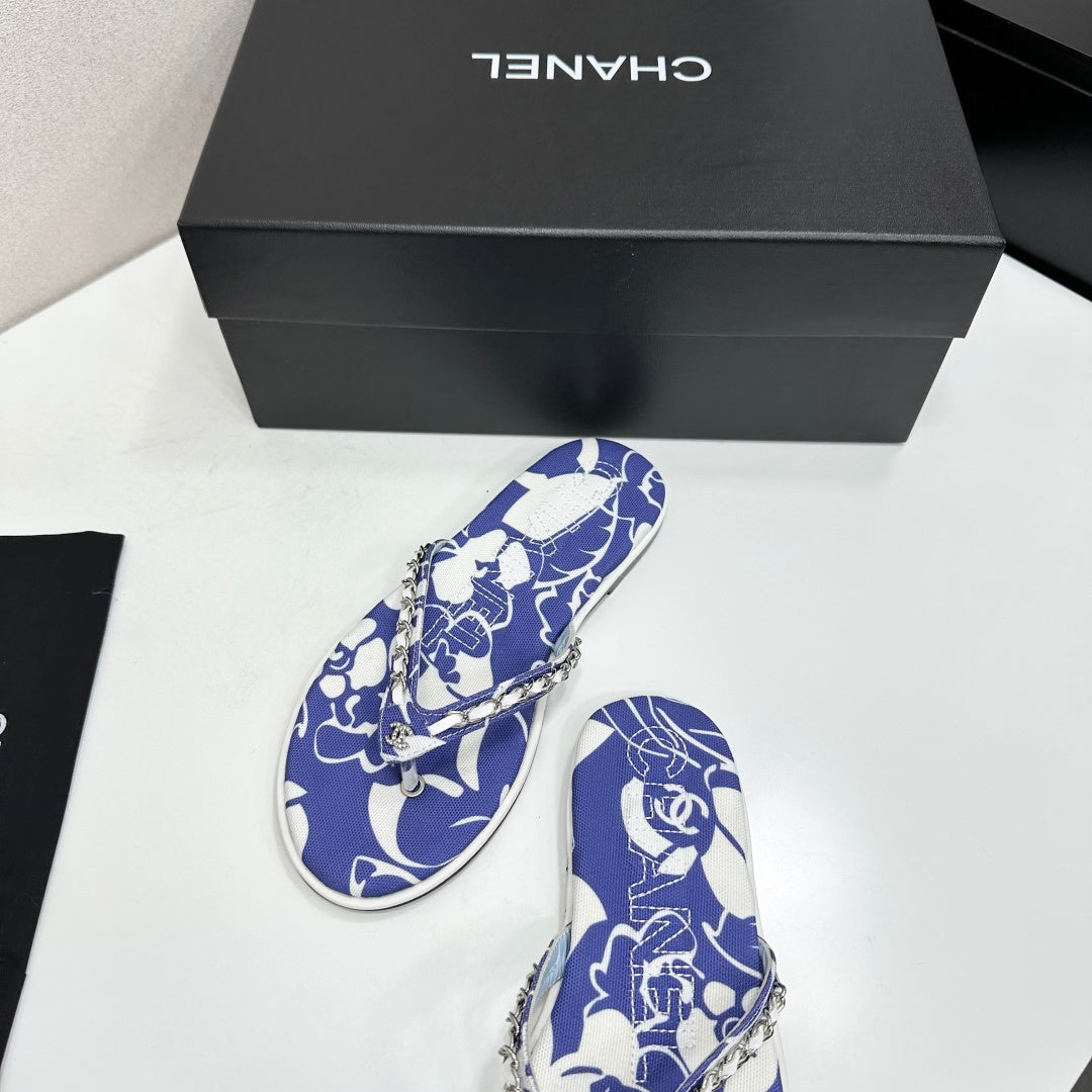 CC 26s Thong Sandals Blue Floral Printed Satin 925643