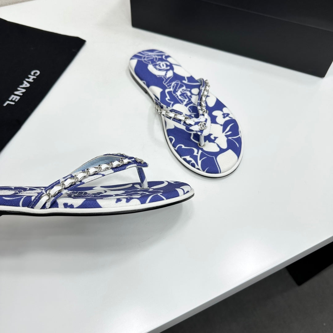 CC 26s Thong Sandals Blue Floral Printed Satin 925643