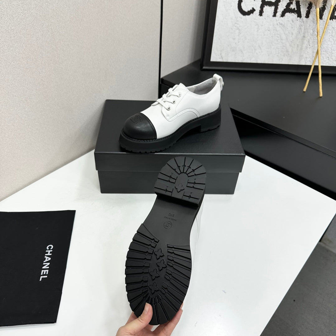 CC 26s Derby Loafer Black White Cowhide 925707