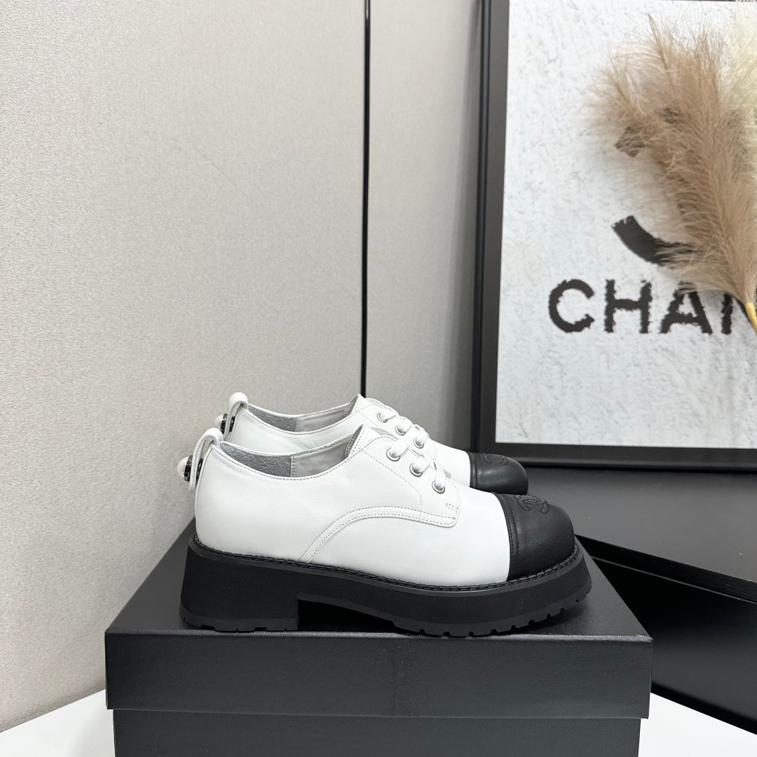 CC 26s Derby Loafer Black White Cowhide 925707