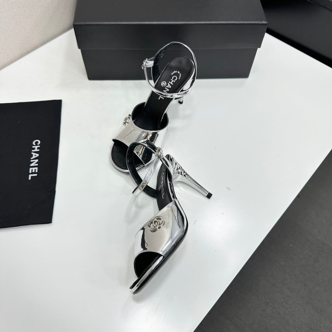 CC 26s Heeled Sandals Sliver Patent Leather 925715