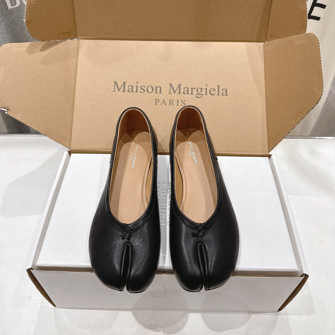 Maison Margiela Ballerina Shoes Black Leather
