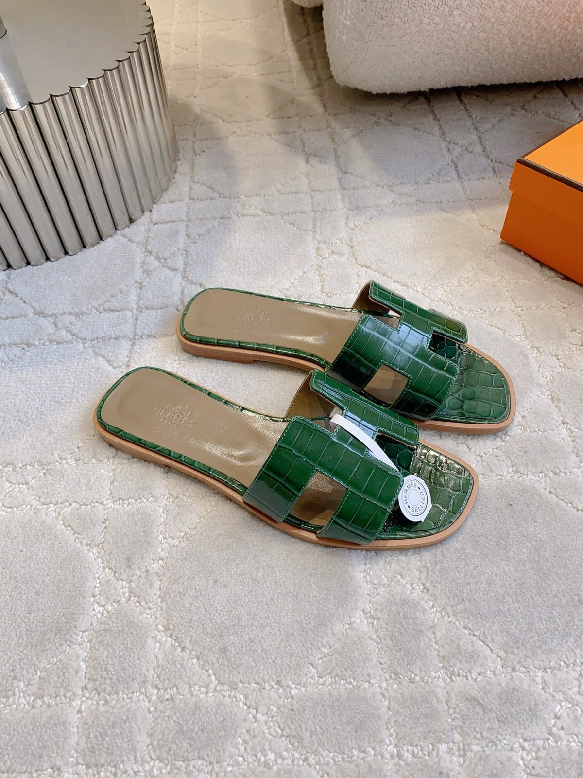 HM 26s Oran Sandal Green Alligator Embossed Leather 724323