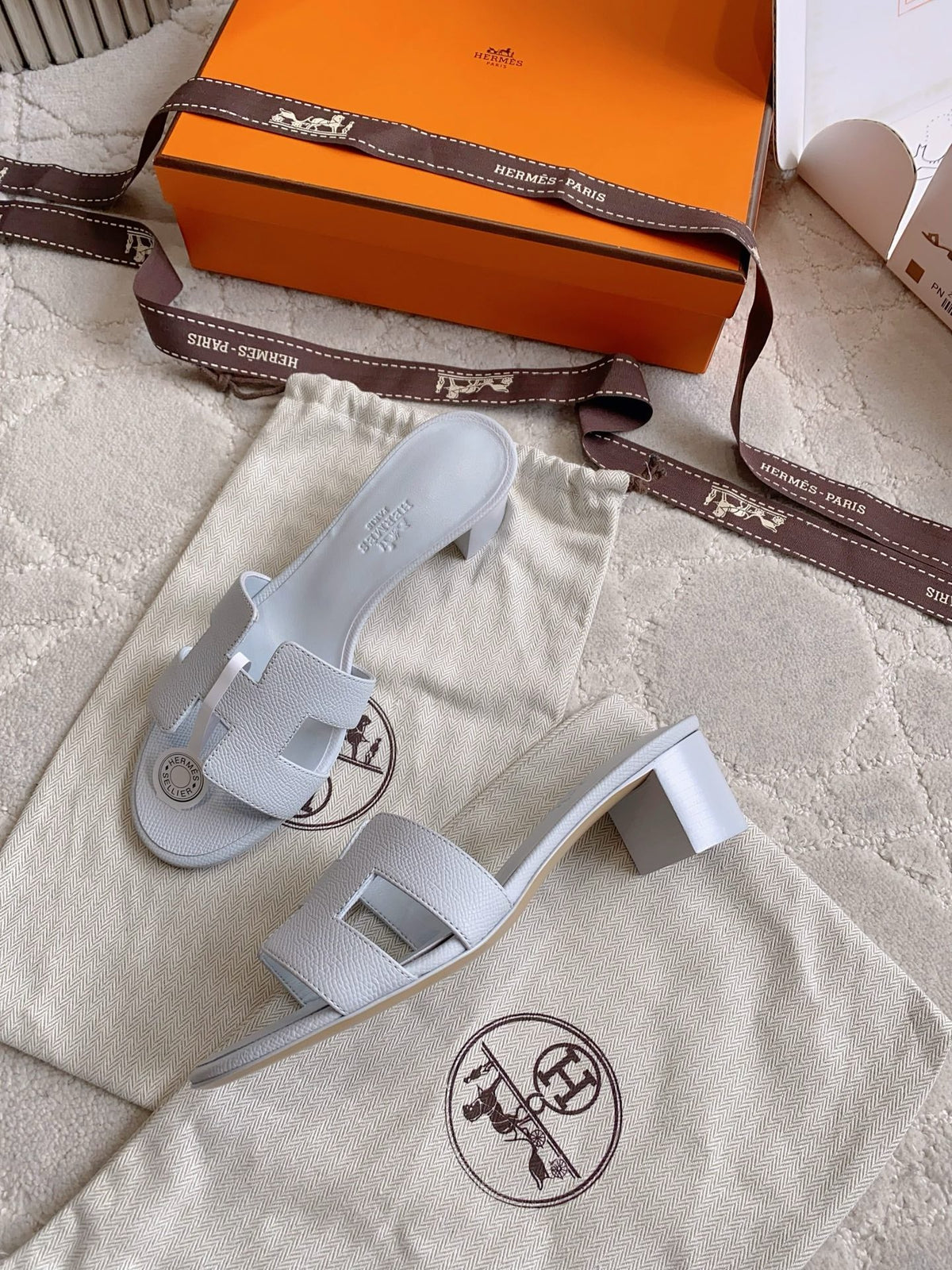 HM 26s Oran Sandal Cloudy Blue Espom Goatskin 724275