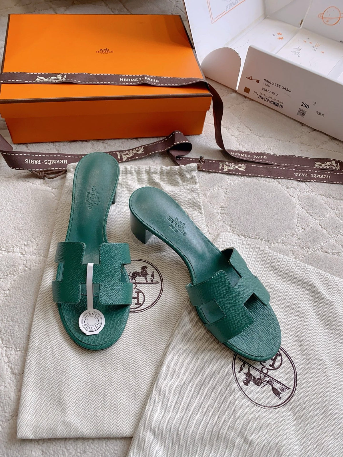 HM 26s Oran Sandal Teal Green Espom Goatskin 724267