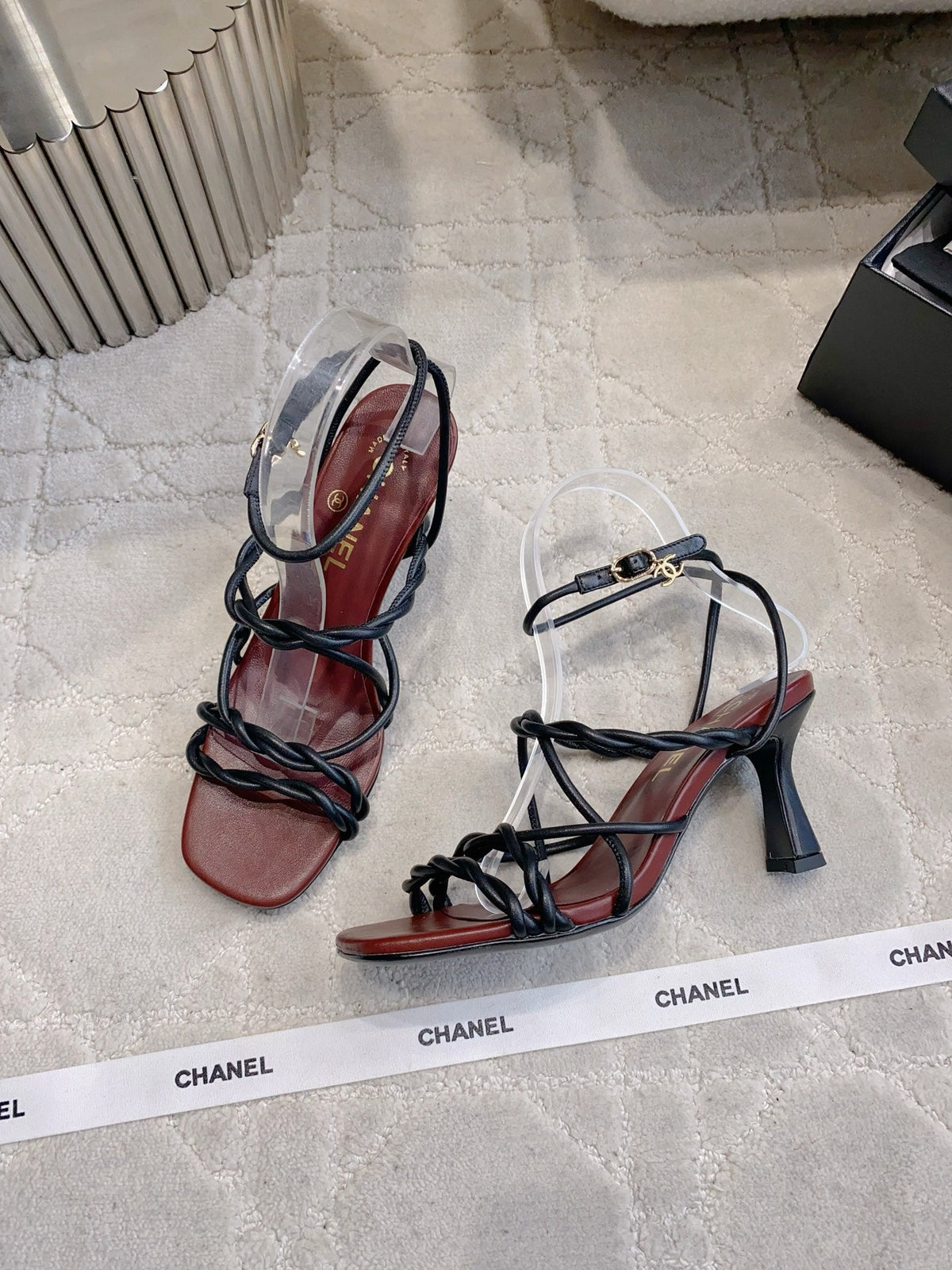 CC 26s Strappy Sandals 7.5cm Burgundy Black Sheepskin 723618