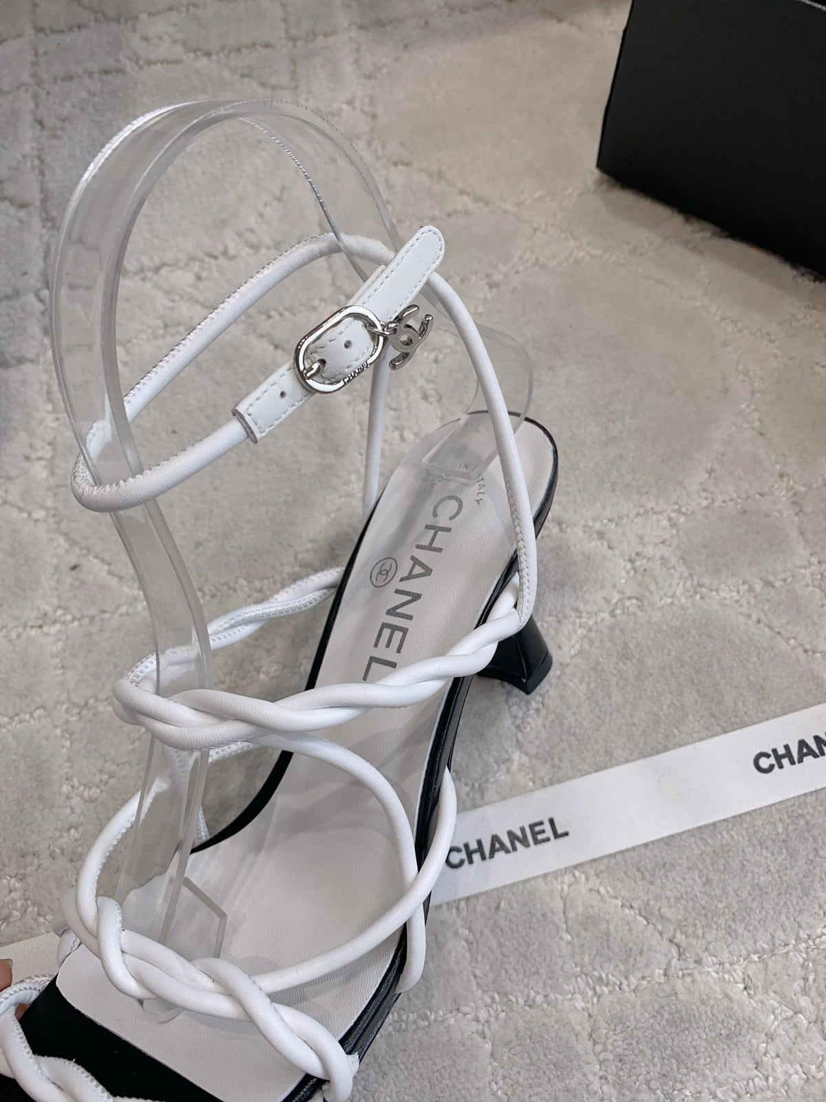 CC 26s Strappy Sandals 7.5cm White Black Sheepskin 723620