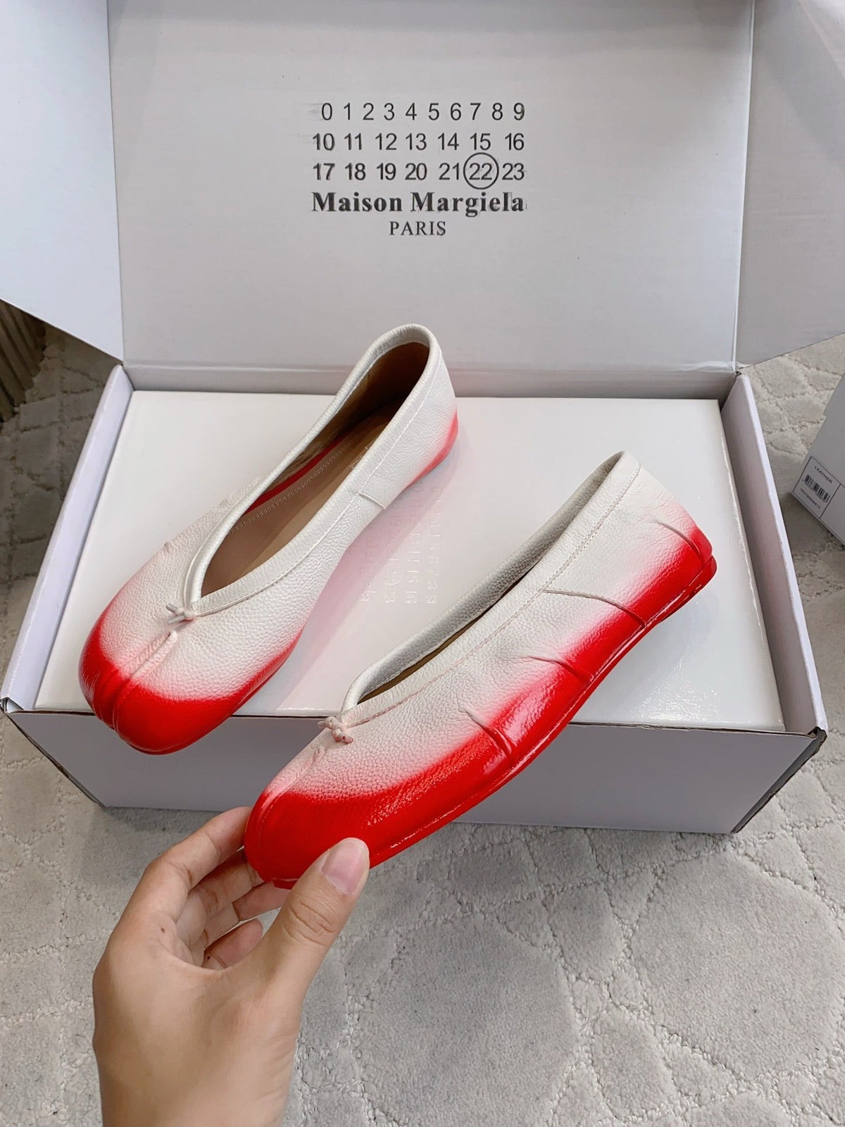 Maison Margie Split-Toe Ballet Flats Red White Cowhide  724743