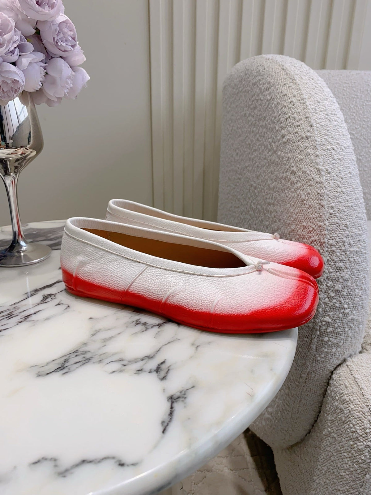 Maison Margie Split-Toe Ballet Flats Red White Cowhide  724743