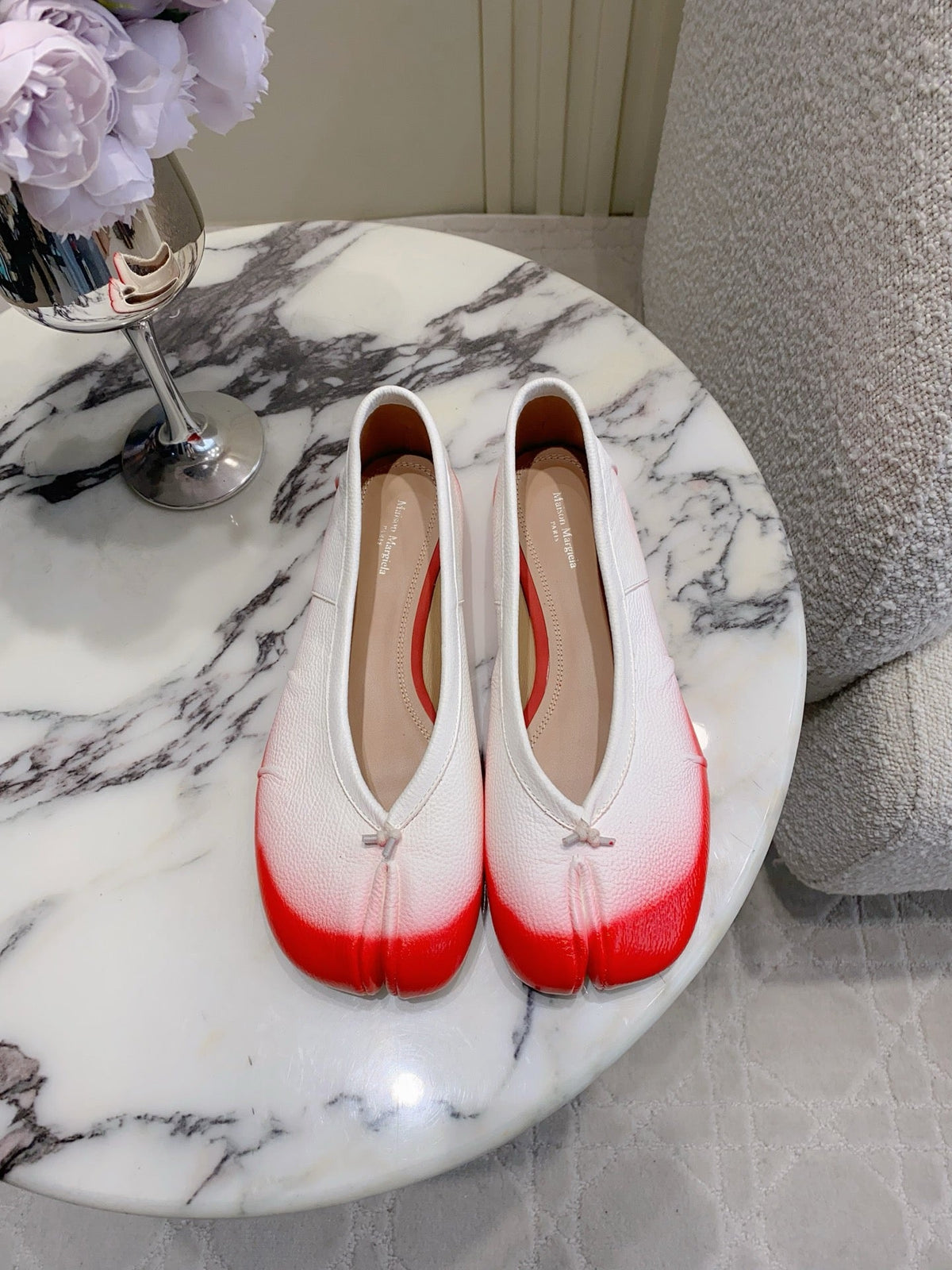Maison Margie Split-Toe Ballet Flats Red White Cowhide  724743