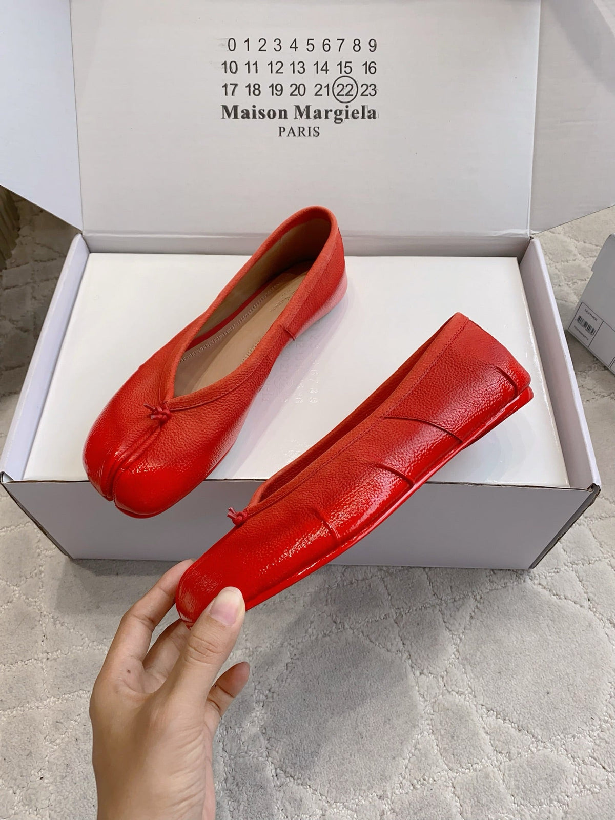 Maison Margie Split-Toe Ballet Flats Red Cowhide 724742