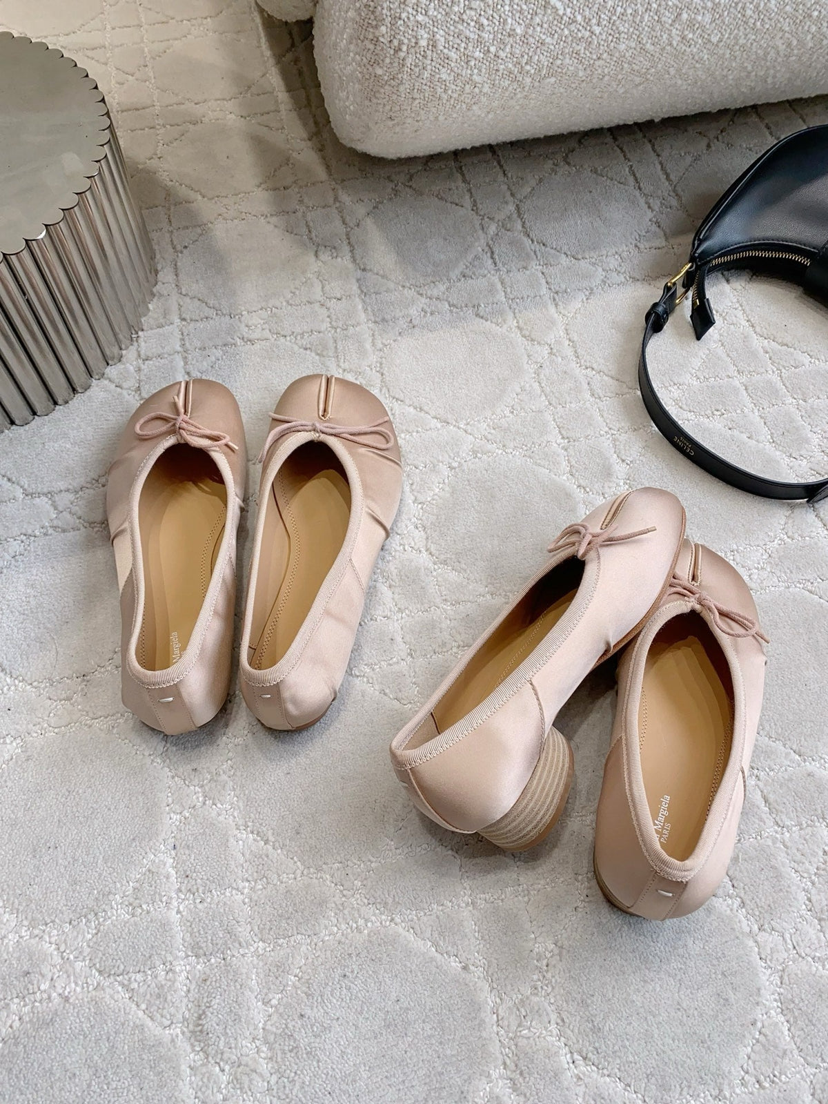 Maison Margie Split-Toe Ballet Flats Beige Satin 724812