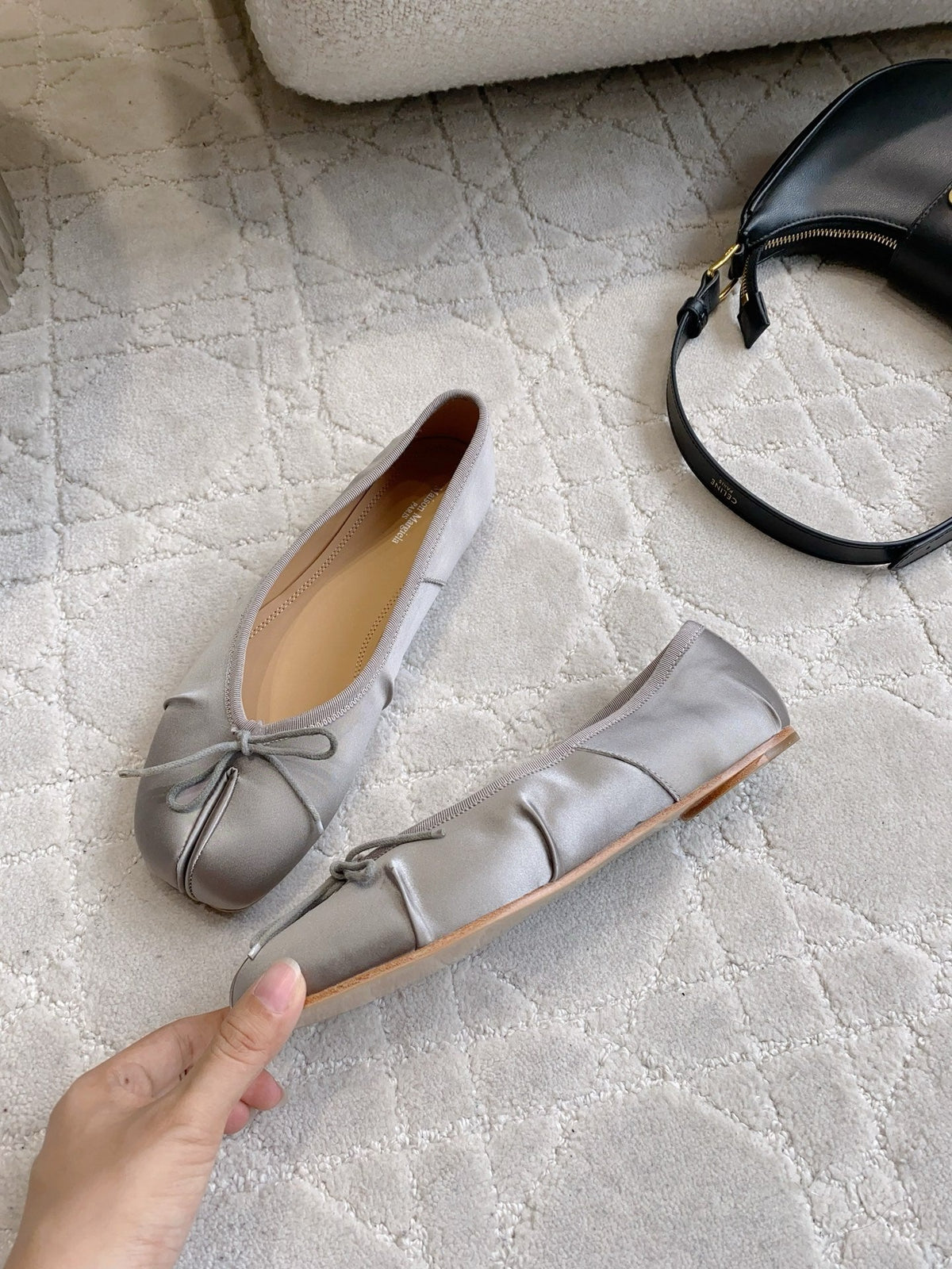 Maison Margie Split-Toe Ballet Flats Grey Satin 724811