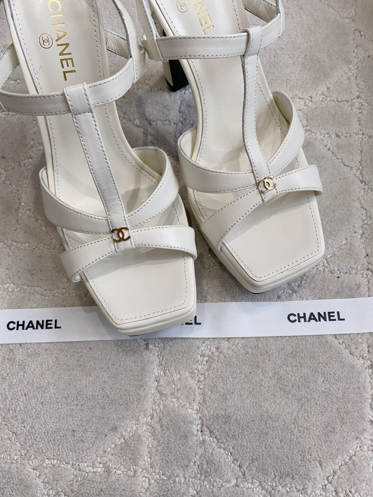 CC 26s Platform Stiletto Sandals 13cm White Sheepskin 723713