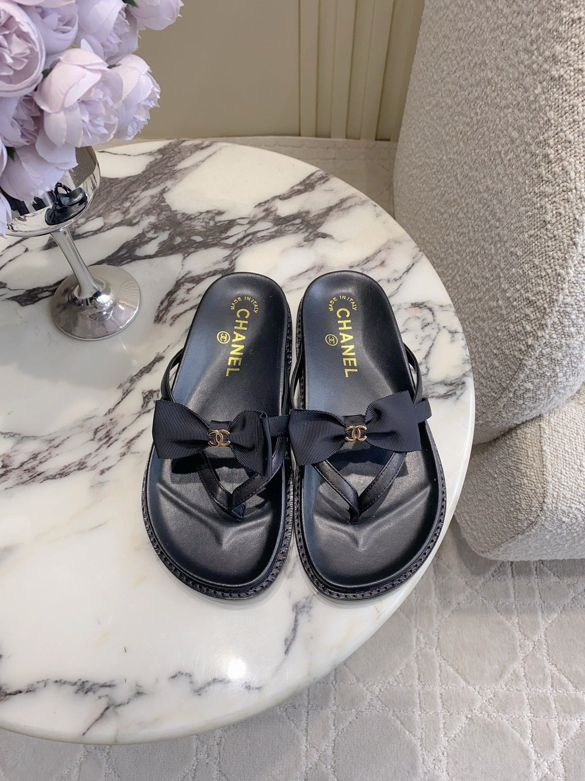 CC 26s Bow Thong Sandals Black Lambskin 723722